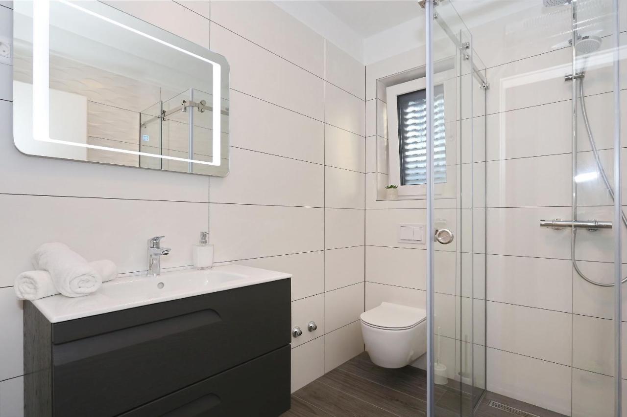 Villa Ankora 2 With Heated Pool Biograd Na Moru Dış mekan fotoğraf