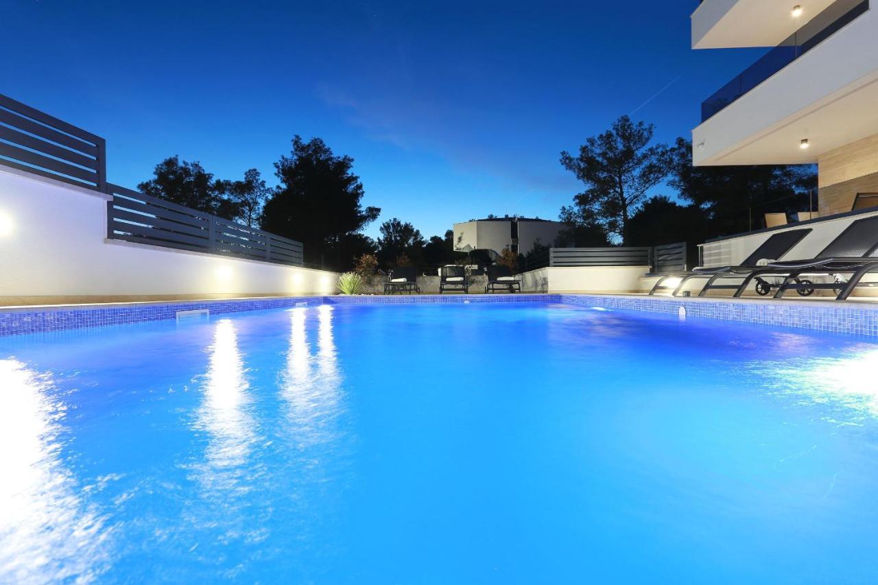 Villa Ankora 2 With Heated Pool Biograd Na Moru Dış mekan fotoğraf
